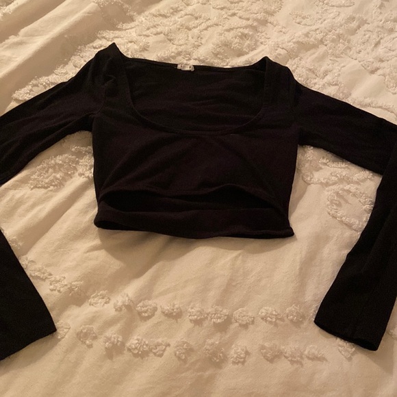 Garage Cutout Long Sleeve - Picture 1 of 3